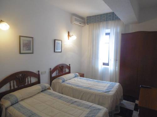 Imagen de la habitación del Hostal Plaza Damasco. Foto 8