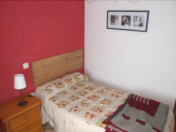 Imagen de la habitación del Hostal Plaza Del Pilar. Foto 5