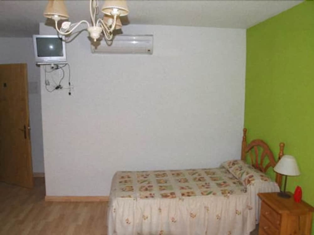 Imagen de la habitación del Hostal Plaza Del Pilar. Foto 7
