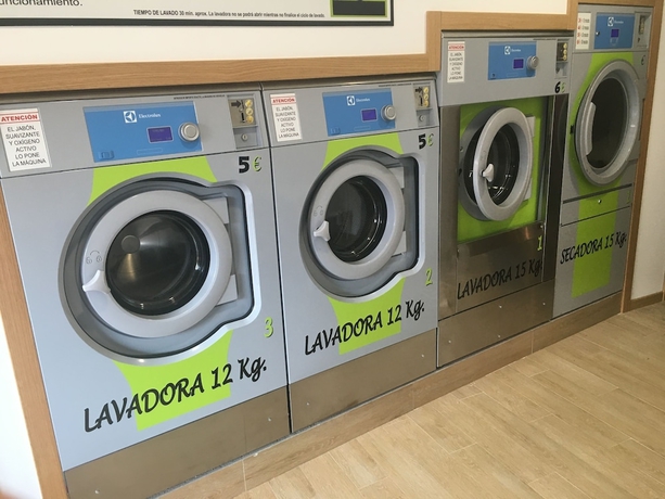 Imagen de los interiores del Hostal Plaza Del Pilar. Foto 11