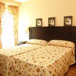 Imagen de la habitación del Hostal Plaza, Marmolejo. Foto 8