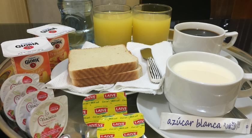 Imagen del bar/restaurante del Hostal Plaza Mayor, LIMA. Foto 2