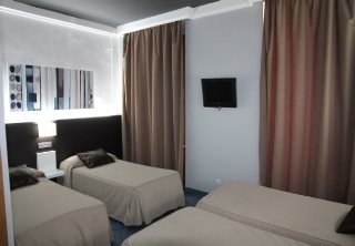 Imagen de la habitación del Hostal Plaza Ruiz. Foto 3