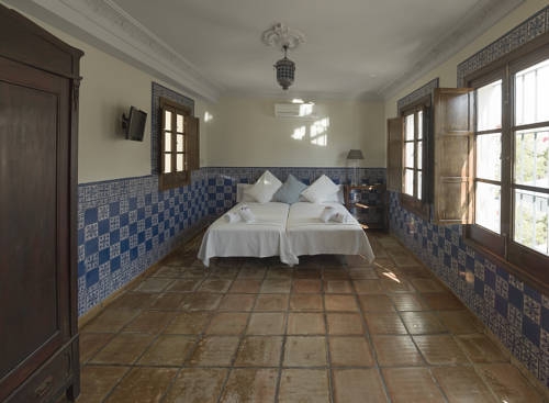 Imagen general del Hostal Plaza Santa Cruz. Foto 16