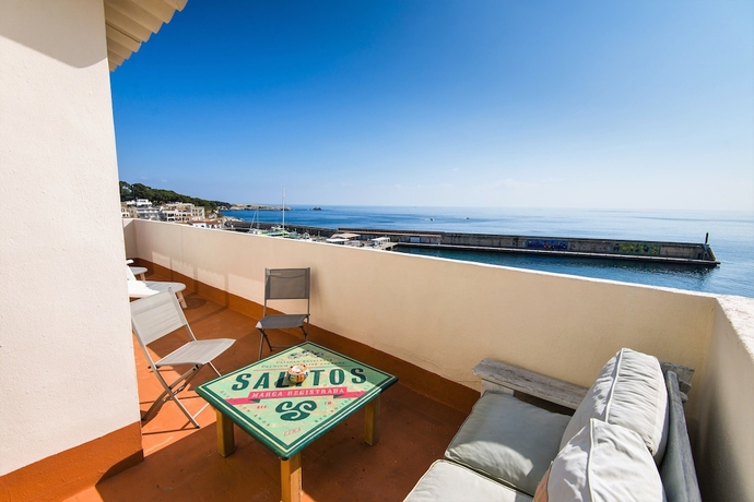 Imagen de la habitación del Hostal Port Corona. Foto 6