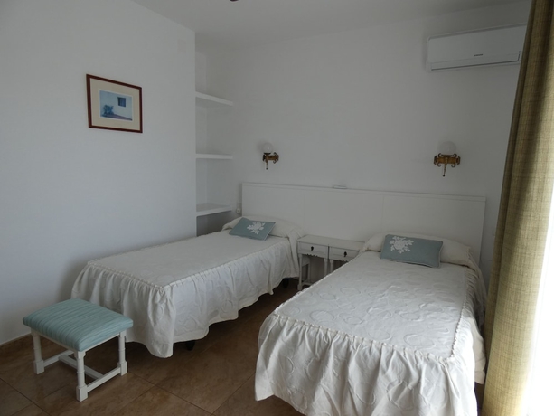Imagen de la habitación del Hostal Port Fornells - Adults Only. Foto 4