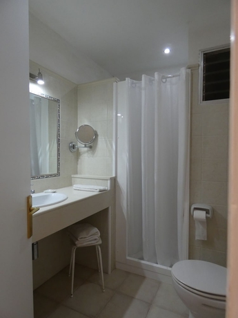 Imagen de la habitación del Hostal Port Fornells - Adults Only. Foto 9