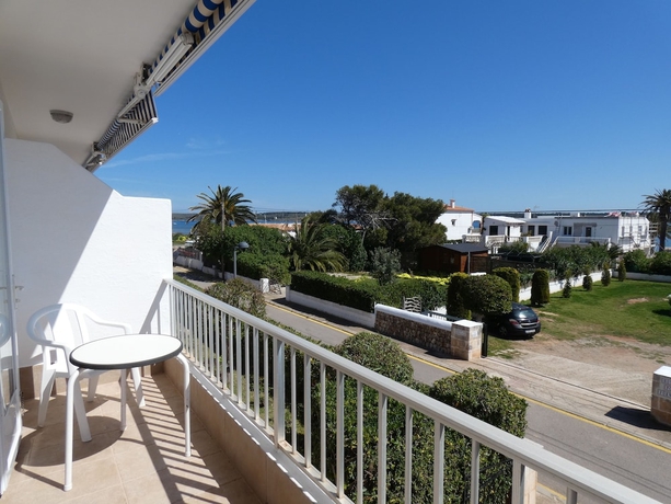 Imagen de los exteriores del Hostal Port Fornells - Adults Only. Foto 17