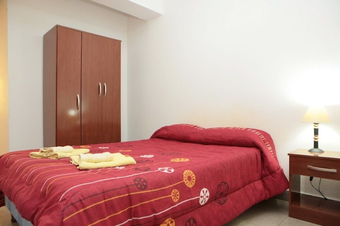 Imagen de la habitación del Hostal Portal La Linda. Foto 7