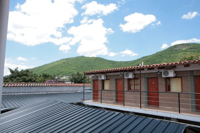 Imagen general del Hostal Portal La Linda. Foto 4