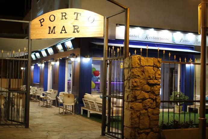 Imagen del bar/restaurante del Hostal Porto Mar, Salou. Foto 3