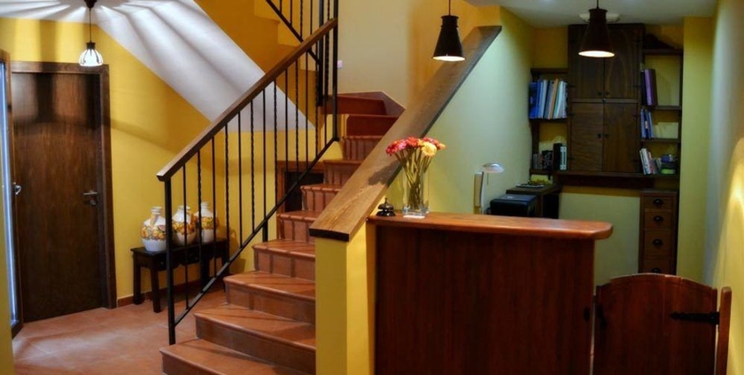 Imagen de los interiores del Hostal Posada De Quijada. Foto 15