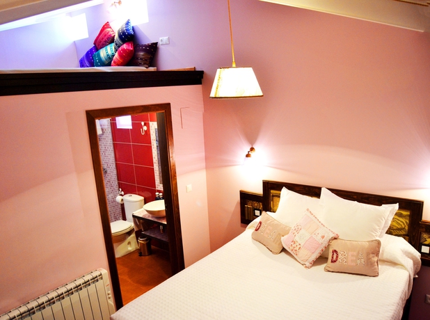 Imagen de la habitación del Hostal Posada De Quijada. Foto 7