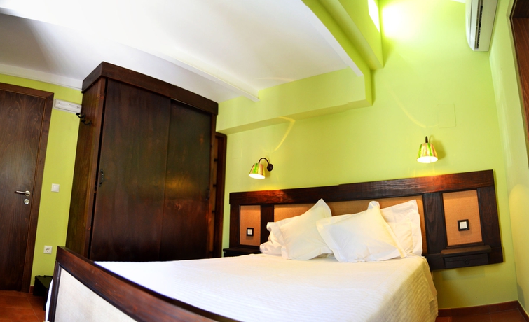 Imagen de la habitación del Hostal Posada De Quijada. Foto 11