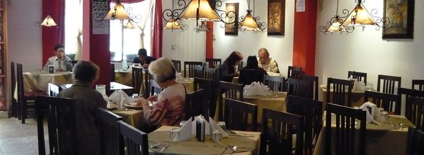 Imagen del bar/restaurante del Hostal Posada Inn. Foto 2