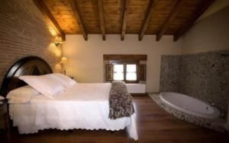 Imagen de la habitación del Hostal Posada Los Condestables. Foto 2