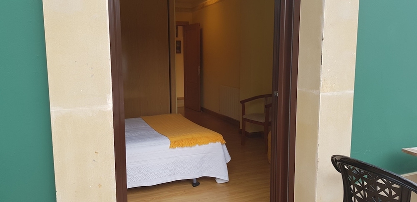 Imagen de la habitación del Hostal Posada carral cabarceno. Foto 12