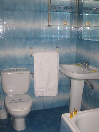 Imagen de la habitación del Hostal Prada, Madrid. Foto 3