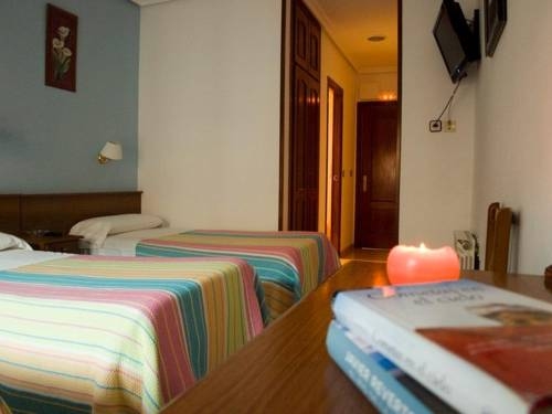 Imagen de la habitación del Hostal Pretoria, Puerta del Sol. Foto 3