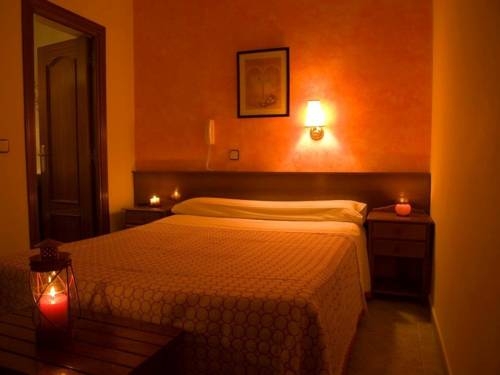 Imagen de la habitación del Hostal Pretoria, Puerta del Sol. Foto 4