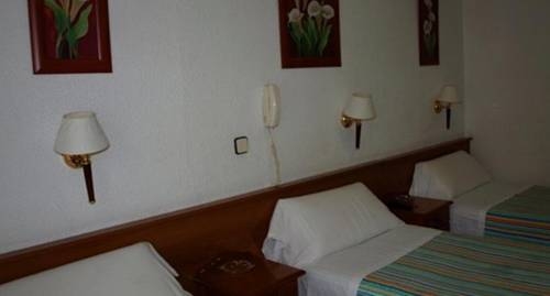 Imagen de la habitación del Hostal Pretoria, Puerta del Sol. Foto 11