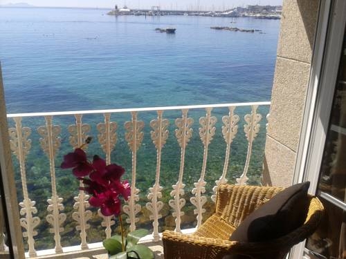 Imagen de los exteriores del Hostal Principe, Sanxenxo. Foto 6