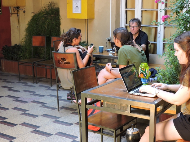 Imagen de los exteriores del Hostal Providencia - Hostel. Foto 7