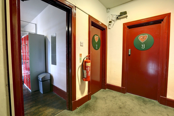 Imagen de los interiores del Hostal Publove @ The Crown, Battersea - Hostel. Foto 16