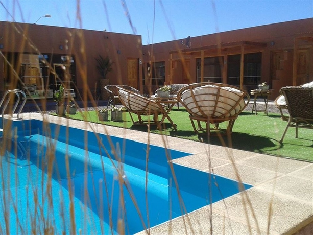 Imagen de la piscina del Hostal Pueblo de Tierra. Foto 15