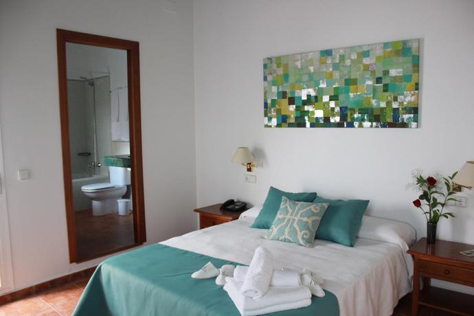 Imagen general del Hostal Puerta De Arcos. Foto 7