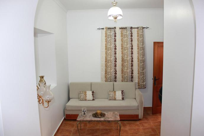 Imagen general del Hostal Puerta De Arcos. Foto 18