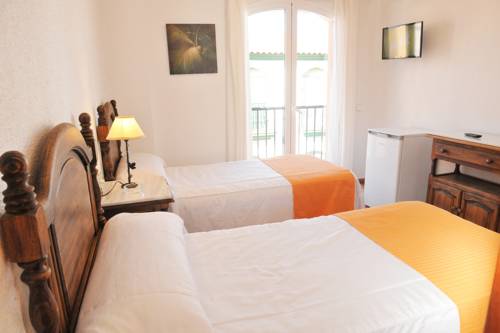 Imagen de la habitación del Hostal Puerto Lepe. Foto 4