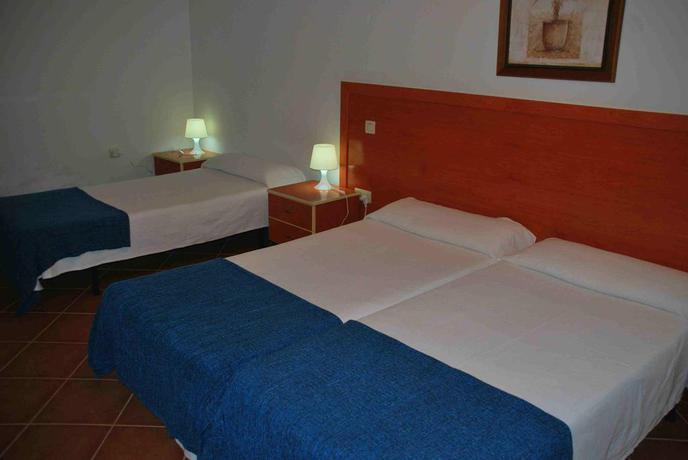 Imagen general del Hostal Q Albares. Foto 5