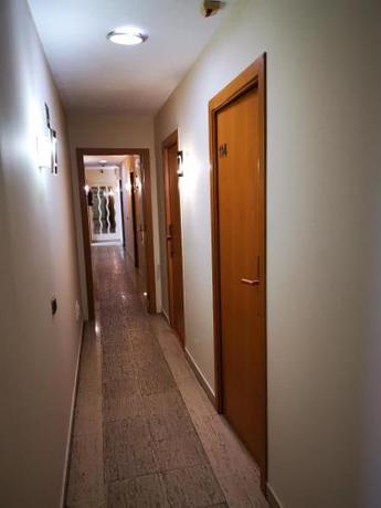 Imagen de los interiores del Hostal Quinta Santillan. Foto 7
