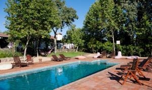Imagen de los exteriores del Hostal Quinta da Dourada. Foto 7