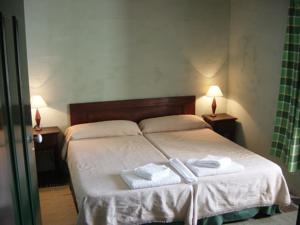 Imagen de la habitación del Hostal Quinta da Dourada. Foto 5