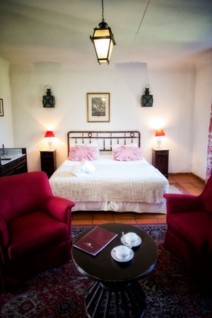 Imagen de la habitación del Hostal Quinta da Praia das Fontes. Foto 6