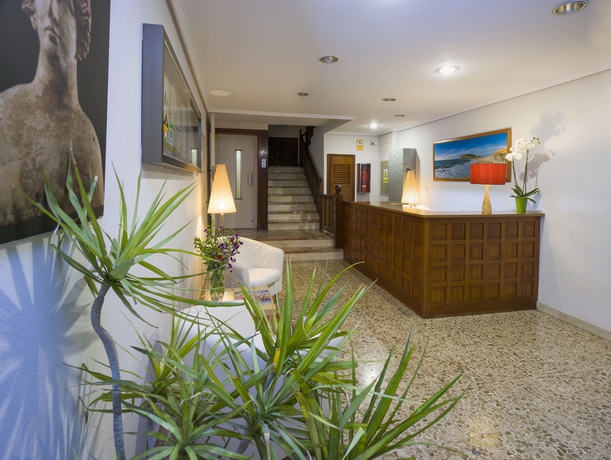 Imagen de los interiores del Hostal RITA, San Antonio [Centro]. Foto 5