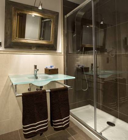 Imagen de la habitación del Hostal Raices, Puebla de Sanabria. Foto 9