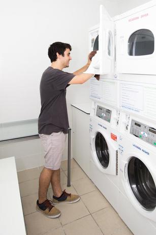 Imagen de los interiores del Hostal Ram Rooms R.C.. Foto 13