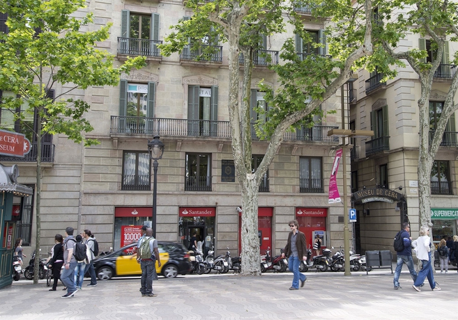 Imagen de los exteriores del Hostal Ramblas by Pillow. Foto 7