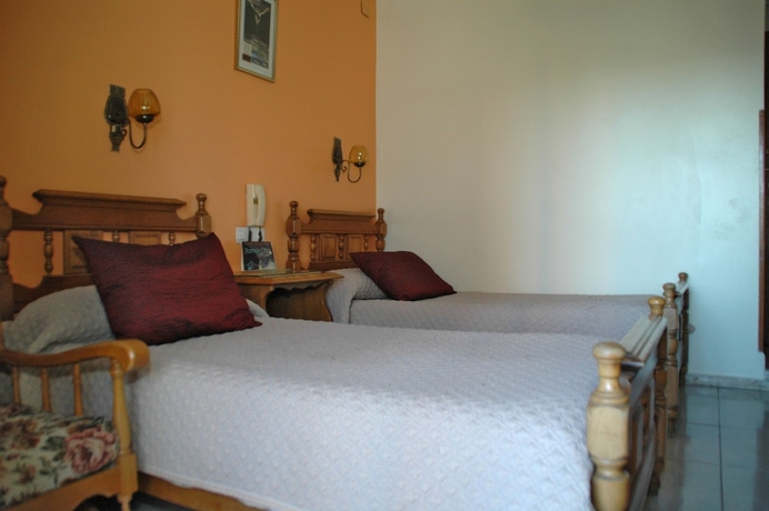 Imagen de la habitación del Hostal Ramón Y Cajal. Foto 10