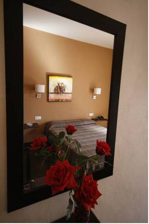 Imagen de la habitación del Hostal Real, MOGUER. Foto 6