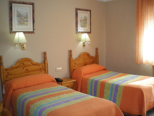 Imagen de la habitación del Hostal Real, Plasencia. Foto 11