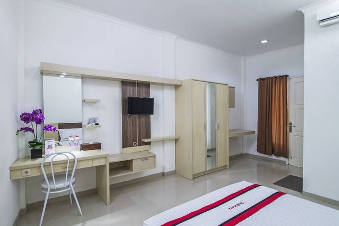 Imagen general del Hostal Reddoorz @ Jatiwaringin. Foto 1