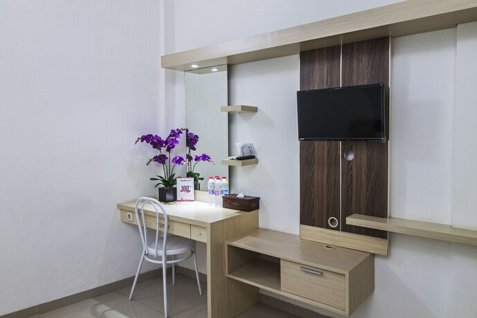 Imagen de la habitación del Hostal Reddoorz @ Jatiwaringin. Foto 22