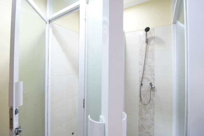 Imagen general del Hostal Reddoorz Near Itc Cempaka Mas. Foto 4