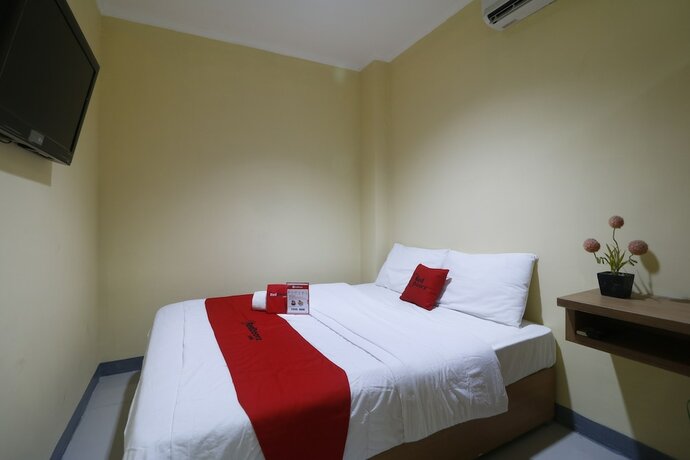 Imagen general del Hostal Reddoorz Near Itc Cempaka Mas. Foto 17
