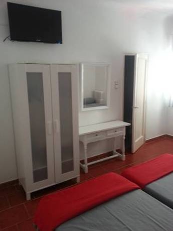 Imagen general del Hostal Regina Selfcheck-in Smart Rooms. Foto 5