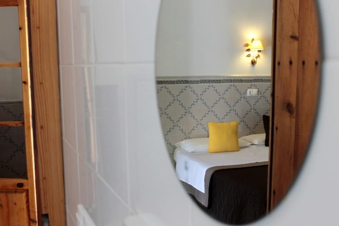 Imagen de la habitación del Hostal Resid&egrave;ncia Catalina Vera. Foto 6